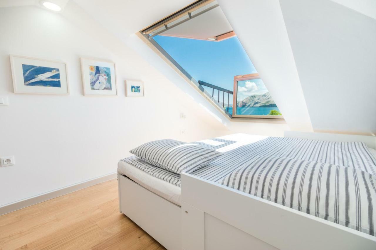 Seaview Apartments Baska Екстер'єр фото