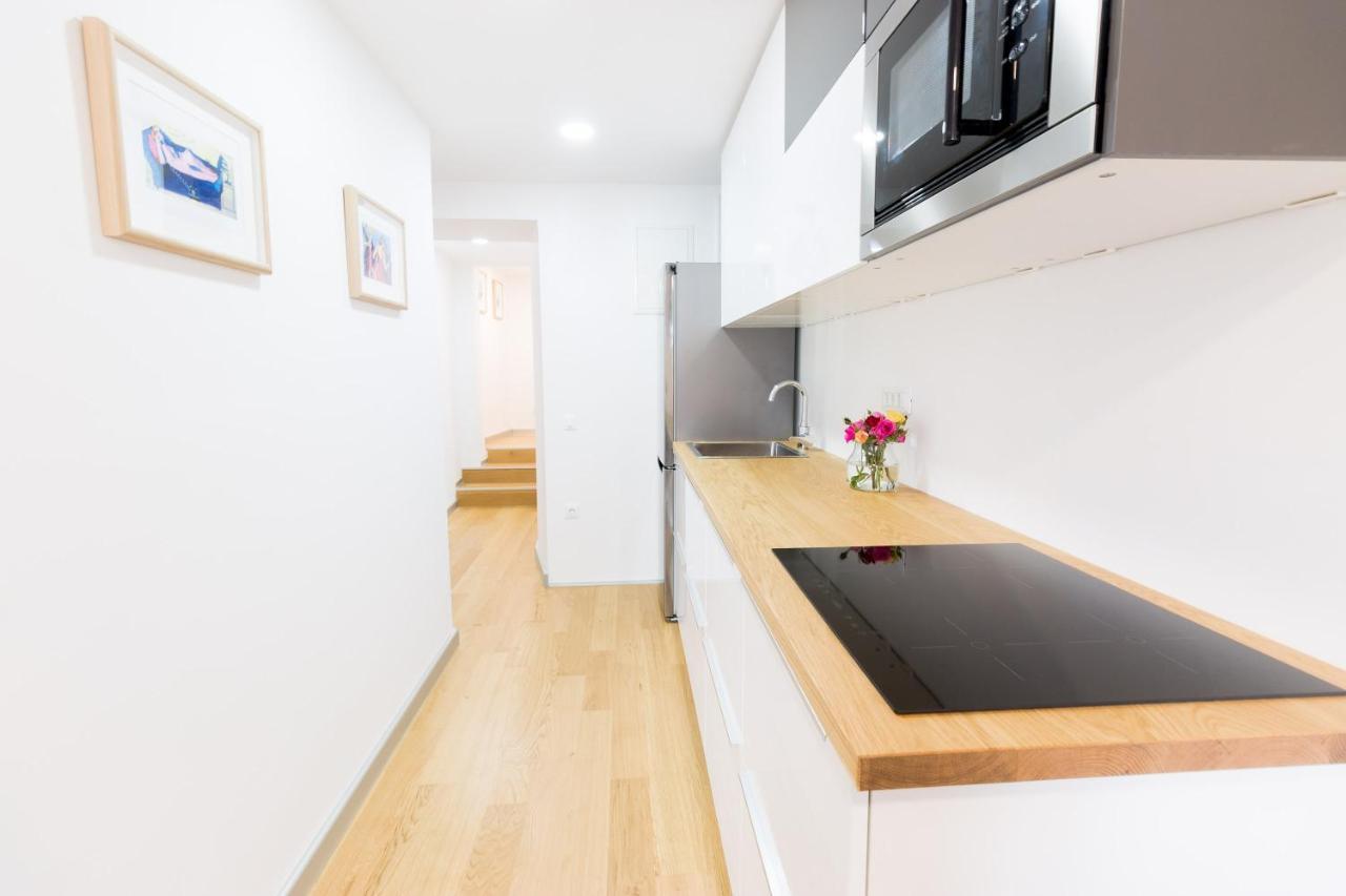 Seaview Apartments Baska Екстер'єр фото